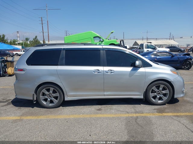 Toyota Sienna Se 8 Passenger 2017 5TDXZ3DC5HS873360 Image 13