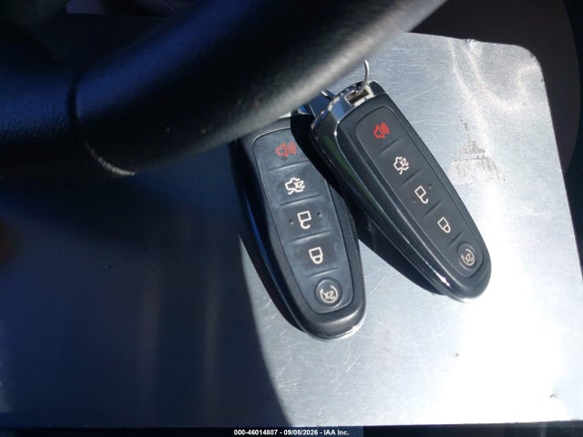1FMCU0JD2HUA35920 Ford Escape Titanium