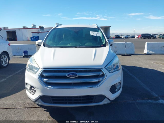 1FMCU0JD2HUA35920 Ford Escape Titanium
