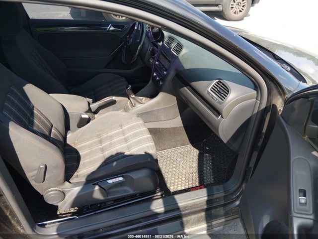 46014881 :رقم المزاد ، WVWEV7AJ5BW026021 vin ، 2011 Volkswagen Gti 2-door مزاد بيع