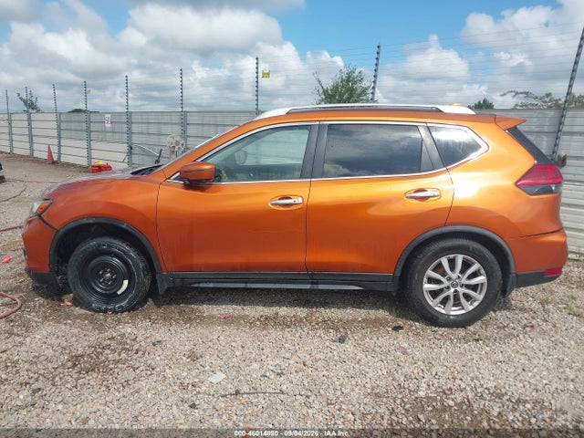 46014890 :رقم المزاد ، JN8AT2MT7HW139079 vin ، 2017 Nissan Rogue Sv مزاد بيع