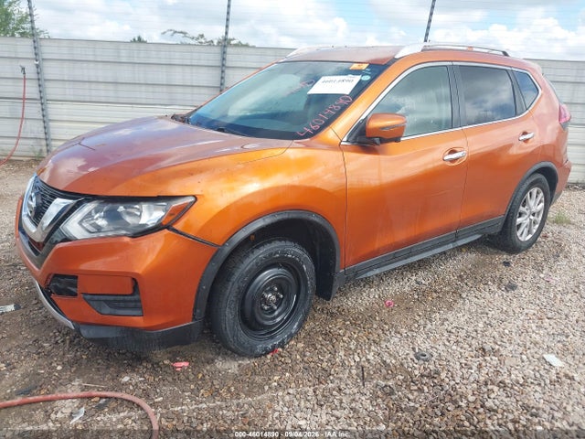 46014890 :رقم المزاد ، JN8AT2MT7HW139079 vin ، 2017 Nissan Rogue Sv مزاد بيع