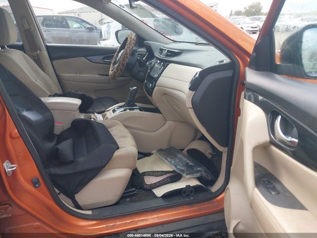46014890 :رقم المزاد ، JN8AT2MT7HW139079 vin ، 2017 Nissan Rogue Sv مزاد بيع