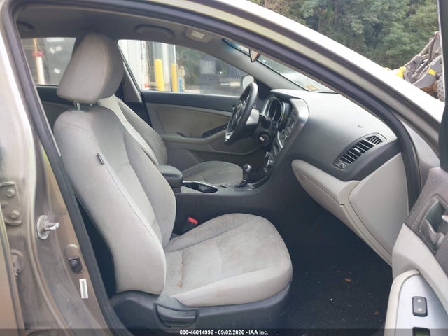 Продажа на аукционе авто 2015 Kia Optima Lx, vin: 5XXGM4A70FG403845, номер лота: 46014992