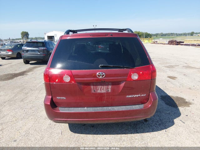 46015003 :رقم المزاد ، 5TDYK4CC8AS309885 vin ، 2010 Toyota Sienna Xle مزاد بيع