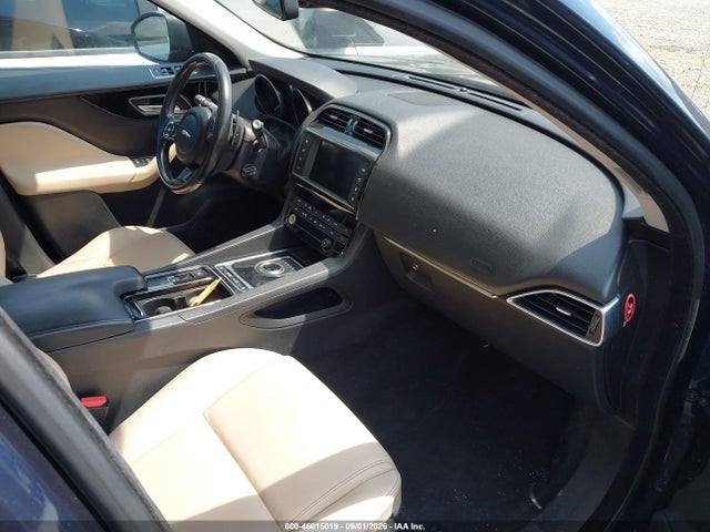 Aukcja sprzedaży 2018 Jaguar F-pace 25t Premium, vin: SADCJ2FX0JA266399, numer aukcji: 46015019