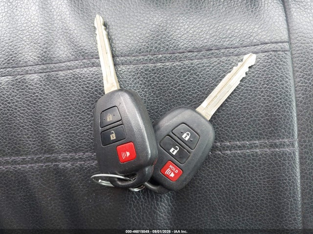 Toyota Rav4 Xle 2017 2T3RFREVXHW657801 Image 11