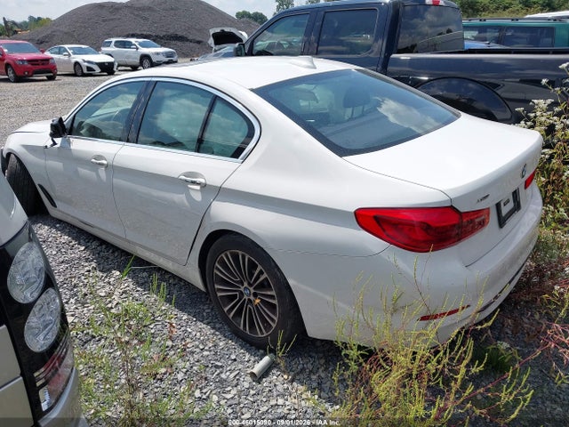 2018 Bmw 530i Xdrive მანქანა იყიდება აუქციონზე, vin: WBAJA7C55JWA72554, აუქციონის ნომერი: 46015090