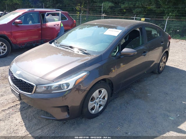 46015108 :رقم المزاد ، 3KPFK4A72JE214262 vin ، 2018 Kia Forte Lx مزاد بيع