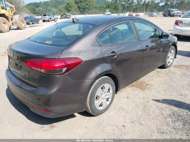 46015108 :رقم المزاد ، 3KPFK4A72JE214262 vin ، 2018 Kia Forte Lx مزاد بيع