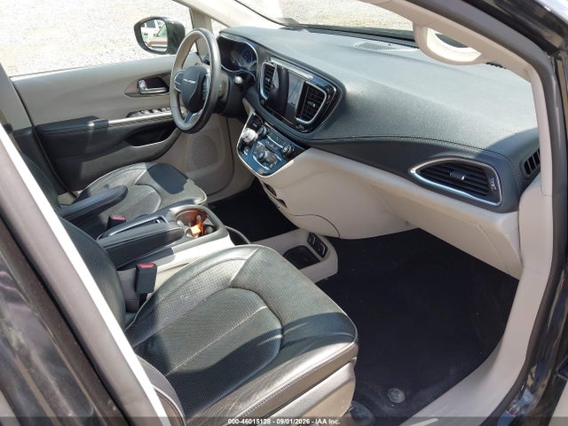 Продажа на аукционе авто 2019 Chrysler Pacifica Limited, vin: 2C4RC1GG7KR705698, номер лота: 46015128