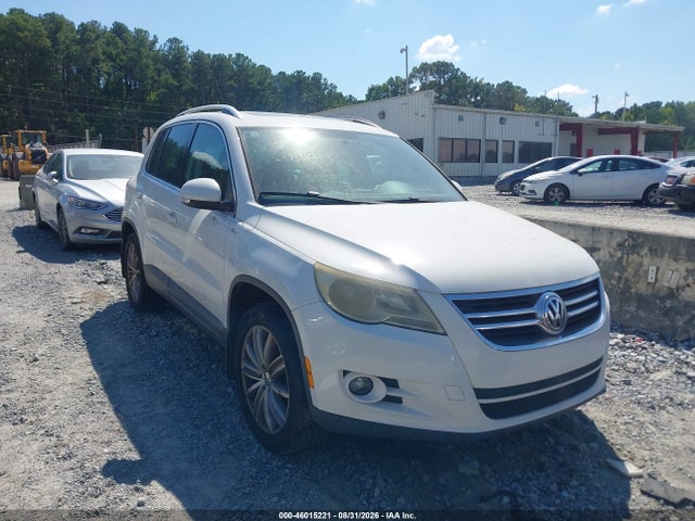 Продаж на аукціоні авто 2010 Volkswagen Tiguan Wolfsburg Edition, vin: WVGAV7AX3AW003110, номер лоту: 46015221