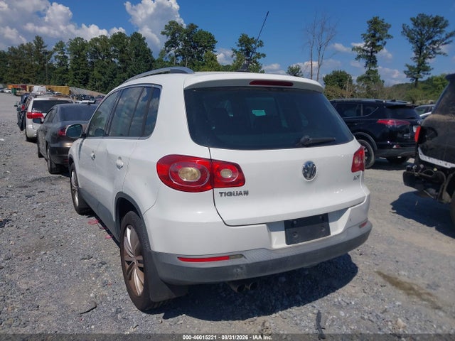2010 Volkswagen Tiguan Wolfsburg Edition მანქანა იყიდება აუქციონზე, vin: WVGAV7AX3AW003110, აუქციონის ნომერი: 46015221