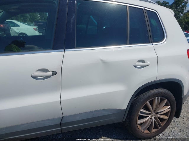 2010 Volkswagen Tiguan Wolfsburg Edition მანქანა იყიდება აუქციონზე, vin: WVGAV7AX3AW003110, აუქციონის ნომერი: 46015221