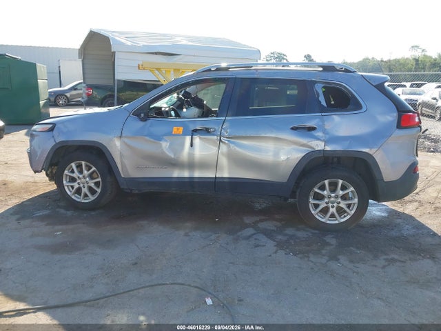 2016 Jeep Cherokee Latitude მანქანა იყიდება აუქციონზე, vin: 1C4PJLCBXGW201454, აუქციონის ნომერი: 46015229