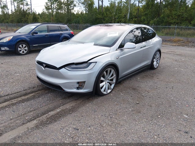 46015243 :رقم المزاد ، 5YJXCBE2XGF030355 vin ، 2016 Tesla Model X 60d/70d/75d/90d/p100d مزاد بيع