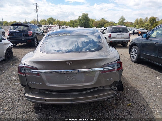 Продаж на аукціоні авто 2016 Tesla Model S 60d/70d/75d/85d/90d, vin: 5YJSA1E28GF149757, номер лоту: 46015259