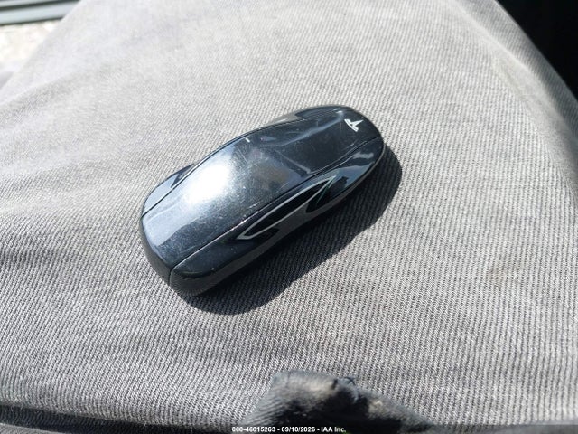 46015263 :رقم المزاد ، 5YJSA1CP0CFP02376 vin ، 2012 Tesla Model S Performance/signature Performance مزاد بيع
