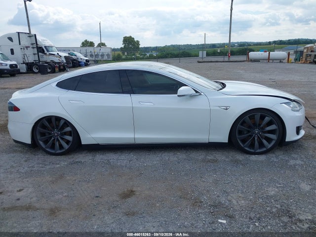 46015263 :رقم المزاد ، 5YJSA1CP0CFP02376 vin ، 2012 Tesla Model S Performance/signature Performance مزاد بيع