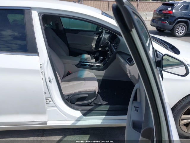 Продажа на аукционе авто 2015 Hyundai Sonata Se, vin: 5NPE24AF1FH164279, номер лота: 46015294