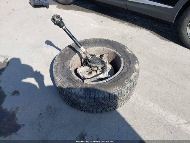 Продажа на аукционе авто 2025 Tesla Cybertruck All-wheel Drive, vin: 7G2CEHED8SA058834, номер лота: 46015323