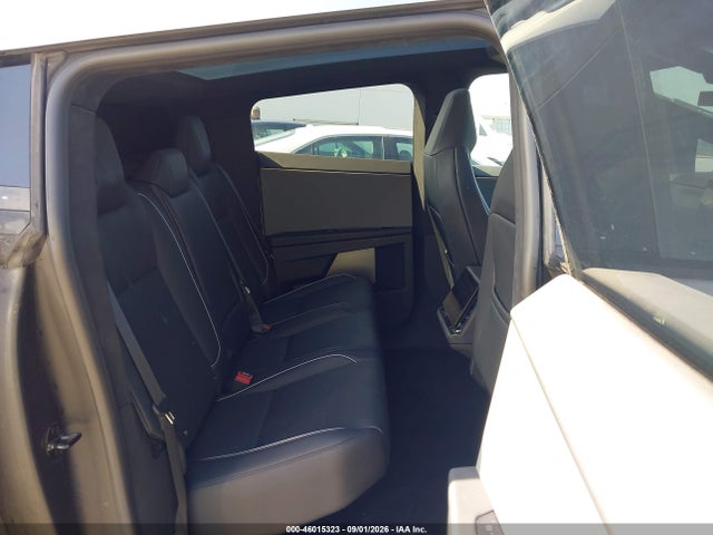 Продажа на аукционе авто 2025 Tesla Cybertruck All-wheel Drive, vin: 7G2CEHED8SA058834, номер лота: 46015323