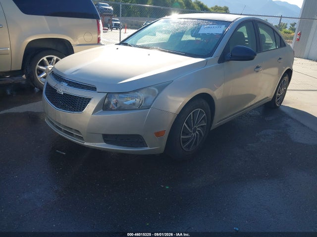 Chevrolet Cruze Ls Auto 2014 1G1PA5SG3E7214460 Image 2