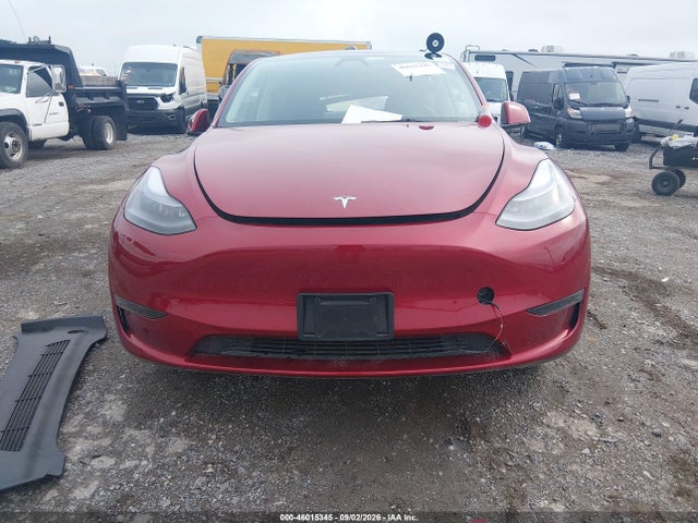 Продажа на аукционе авто 2025 Tesla Model Y Long Range Dual Motor Rear-wheel Drive, vin: 7SAYGDED7SA372957, номер лота: 46015345