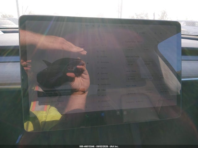 Продаж на аукціоні авто 2025 Tesla Model Y Long Range Dual Motor Rear-wheel Drive, vin: 7SAYGDED2SF227571, номер лоту: 46015346