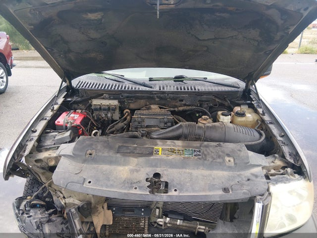 Продажа на аукционе авто 2005 Ford Expedition Eddie Bauer/king Ranch, vin: 1FMPU17525LA08564, номер лота: 46015456