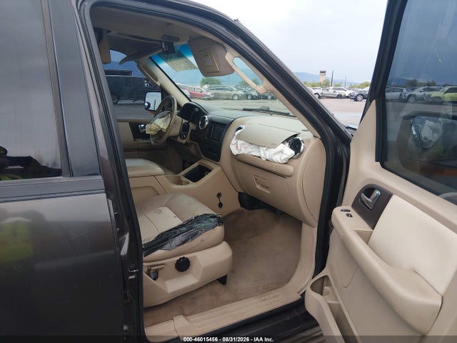 Продажа на аукционе авто 2005 Ford Expedition Eddie Bauer/king Ranch, vin: 1FMPU17525LA08564, номер лота: 46015456