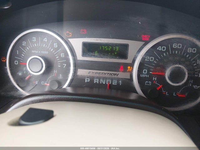 Продажа на аукционе авто 2005 Ford Expedition Eddie Bauer/king Ranch, vin: 1FMPU17525LA08564, номер лота: 46015456
