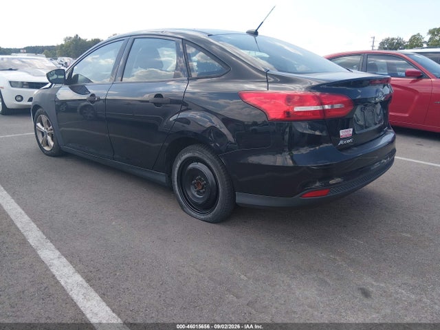 2016 Ford Focus S მანქანა იყიდება აუქციონზე, vin: 1FADP3E23GL266040, აუქციონის ნომერი: 46015656
