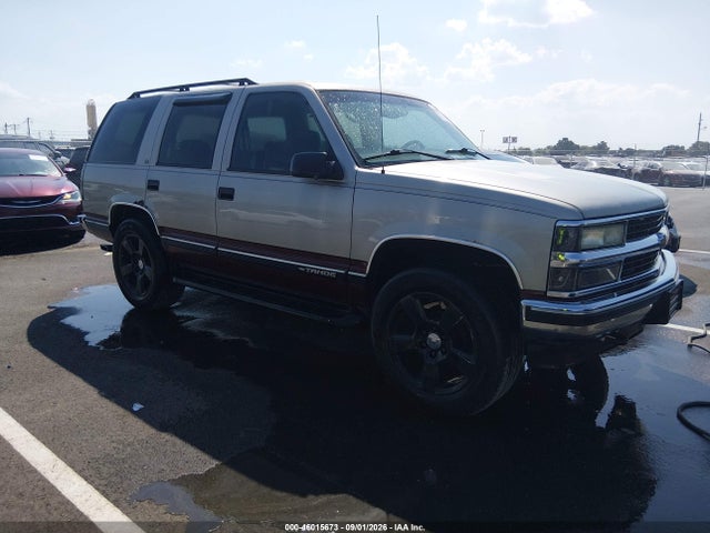 46015673 :رقم المزاد ، 1GNEK13RXXJ409621 vin ، 1999 Chevrolet Tahoe Ls مزاد بيع