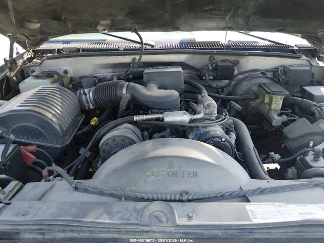 46015673 :رقم المزاد ، 1GNEK13RXXJ409621 vin ، 1999 Chevrolet Tahoe Ls مزاد بيع