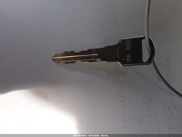 46015673 :رقم المزاد ، 1GNEK13RXXJ409621 vin ، 1999 Chevrolet Tahoe Ls مزاد بيع
