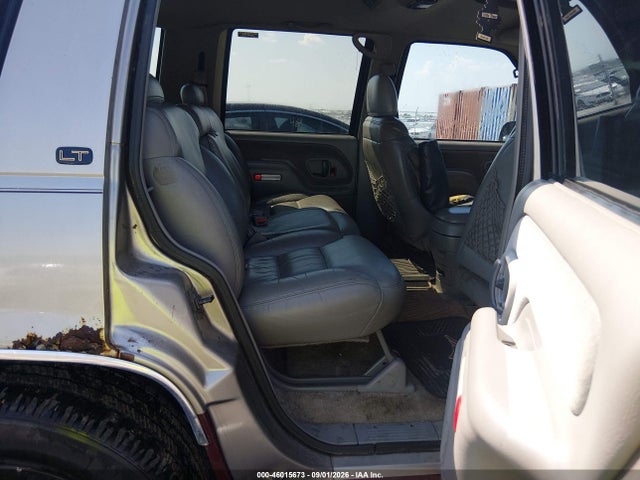 46015673 :رقم المزاد ، 1GNEK13RXXJ409621 vin ، 1999 Chevrolet Tahoe Ls مزاد بيع