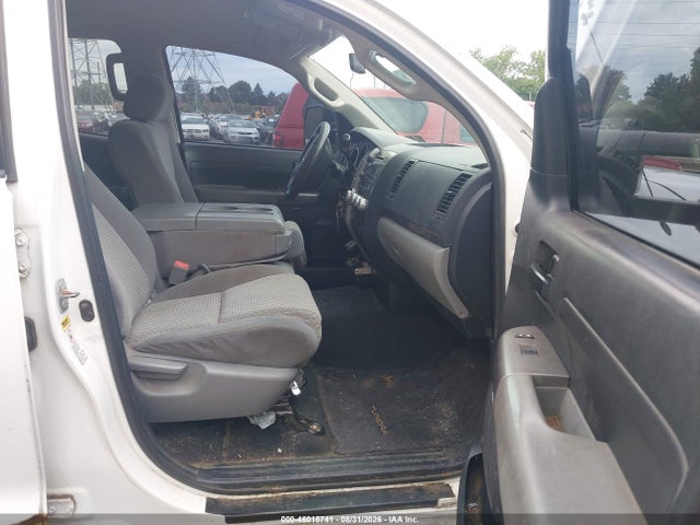 46015741 :رقم المزاد ، 5TFCY5F18CX013755 vin ، 2012 Toyota Tundra Grade 5.7l V8 مزاد بيع