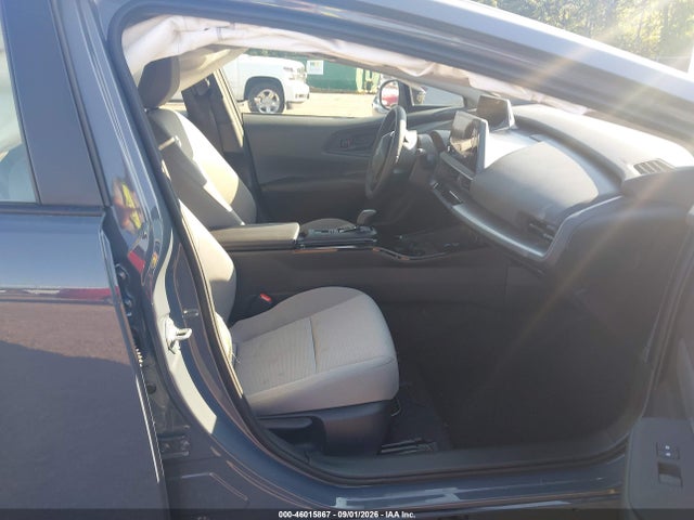 46015867 :رقم المزاد ، JTDACAAU1S3064679 vin ، 2025 Toyota Prius Le مزاد بيع