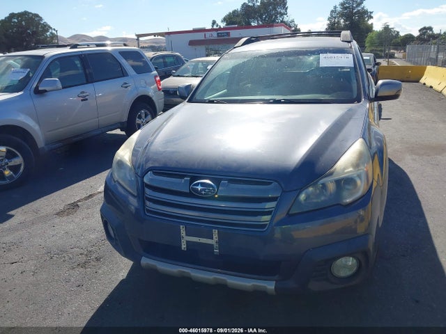 Продаж на аукціоні авто 2014 Subaru Outback 2.5i Limited, vin: 4S4BRBPC8E3271934, номер лоту: 46015978