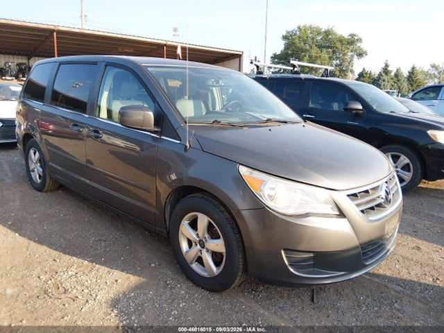 2010 Volkswagen Routan Sel მანქანა იყიდება აუქციონზე, vin: 2V4RW5DX2AR236947, აუქციონის ნომერი: 46016015
