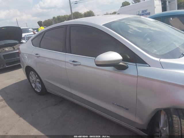 46016049 :رقم المزاد ، 3FA6P0LU5KR244188 vin ، 2019 Ford Fusion Hybrid Se مزاد بيع