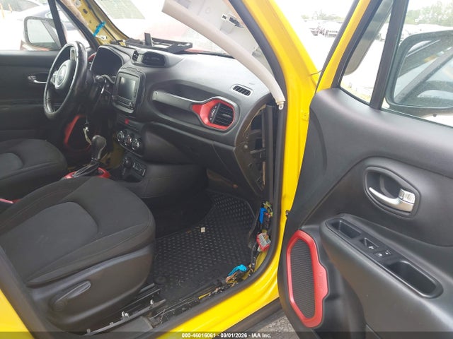 46016061 :رقم المزاد ، ZACCJBCT0GPD00041 vin ، 2016 Jeep Renegade Trailhawk مزاد بيع