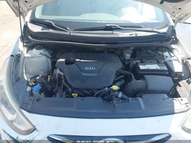 46016070 :رقم المزاد ، KMHCT4AE7FU841140 vin ، 2015 Hyundai Accent Gls مزاد بيع