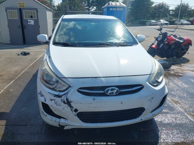 46016070 :رقم المزاد ، KMHCT4AE7FU841140 vin ، 2015 Hyundai Accent Gls مزاد بيع