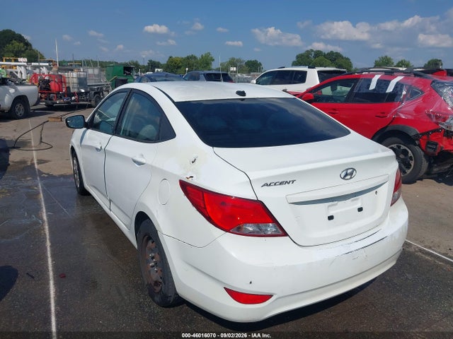 46016070 :رقم المزاد ، KMHCT4AE7FU841140 vin ، 2015 Hyundai Accent Gls مزاد بيع