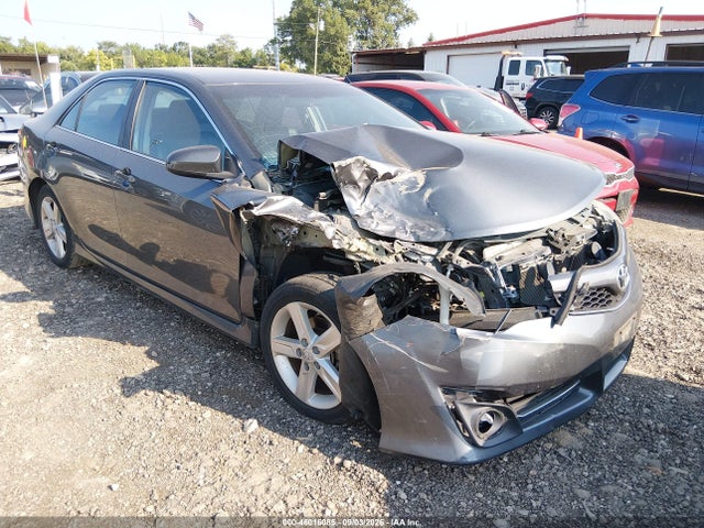 46016085 :رقم المزاد ، 4T1BF1FKXEU771020 vin ، 2014 Toyota Camry Se مزاد بيع