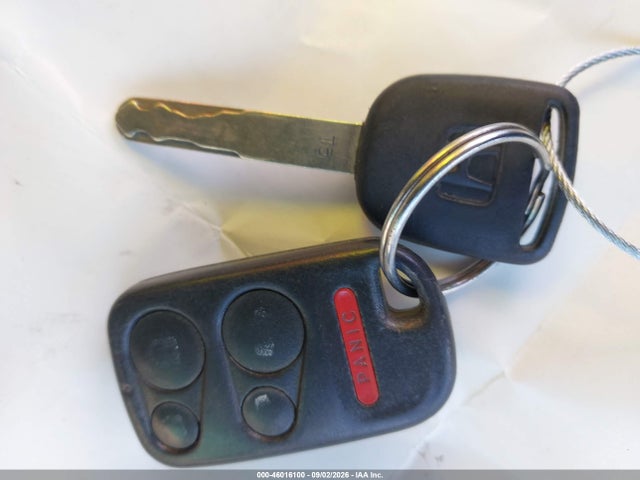 46016100 :رقم المزاد ، 5FNRL18814B137986 vin ، 2004 Honda Odyssey Ex مزاد بيع