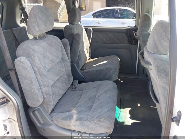 46016100 :رقم المزاد ، 5FNRL18814B137986 vin ، 2004 Honda Odyssey Ex مزاد بيع