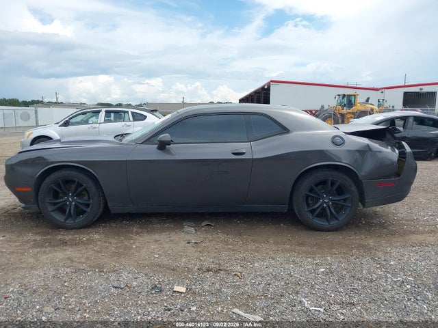 46016123 :رقم المزاد ، 2C3CDZAG4JH286812 vin ، 2018 Dodge Challenger Sxt مزاد بيع